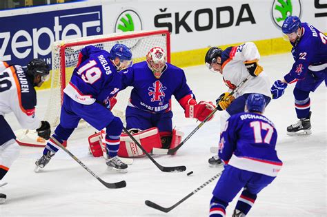 live ice hockey scores uk.